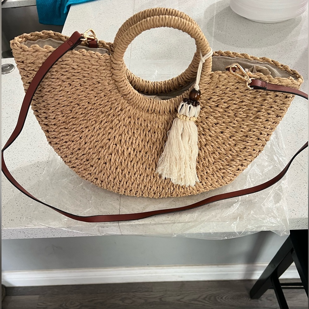 Straw purse